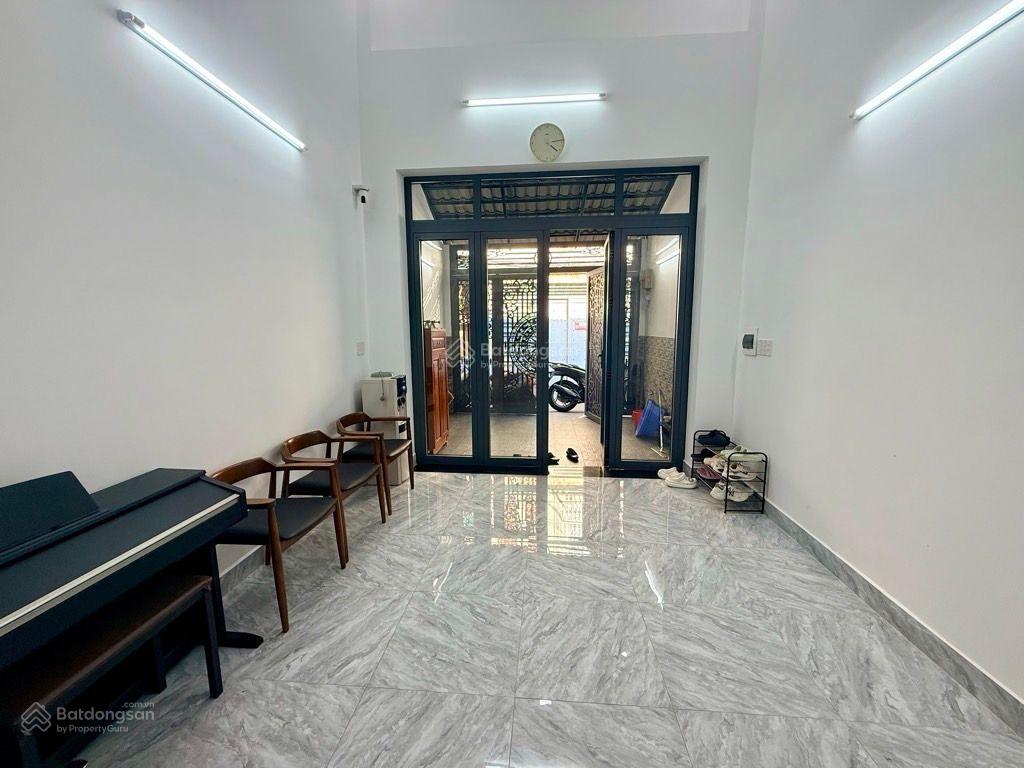 5,6 tỷ  dt 57,3m2 hiếm  hẻm 3m tôn đản  nhà mới ở ngay