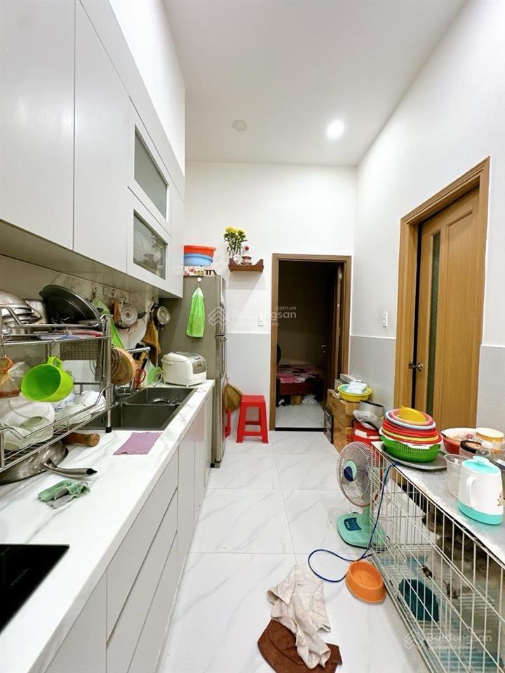 7.9 tỷ  nhà mới 4 tầng  4pn 5wc  hẻm đoàn văn bơ q4  phù hợp gia đình