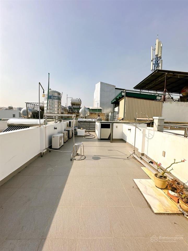 7.9 tỷ  nhà mới 4 tầng  4pn 5wc  hẻm đoàn văn bơ q4  phù hợp gia đình