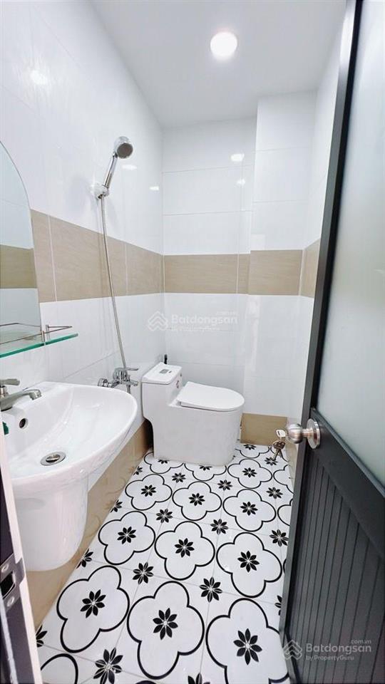 5.5 tỷ  nhà mới 4 tầng  hẻm 4m  khánh hội quận 4  giá dễ tiếp cận