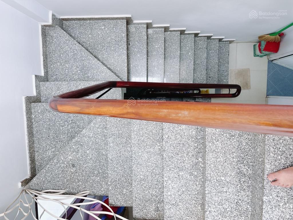 10 tỷ  ngang 7m hiếm  tôn thất thuyết q4  giá đang mềm