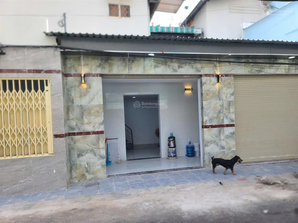 6.5 tỷ  ngang 10m  hẻm xe hơi 6m  bến vân đồn q4  nhà mới dễ cho thuê