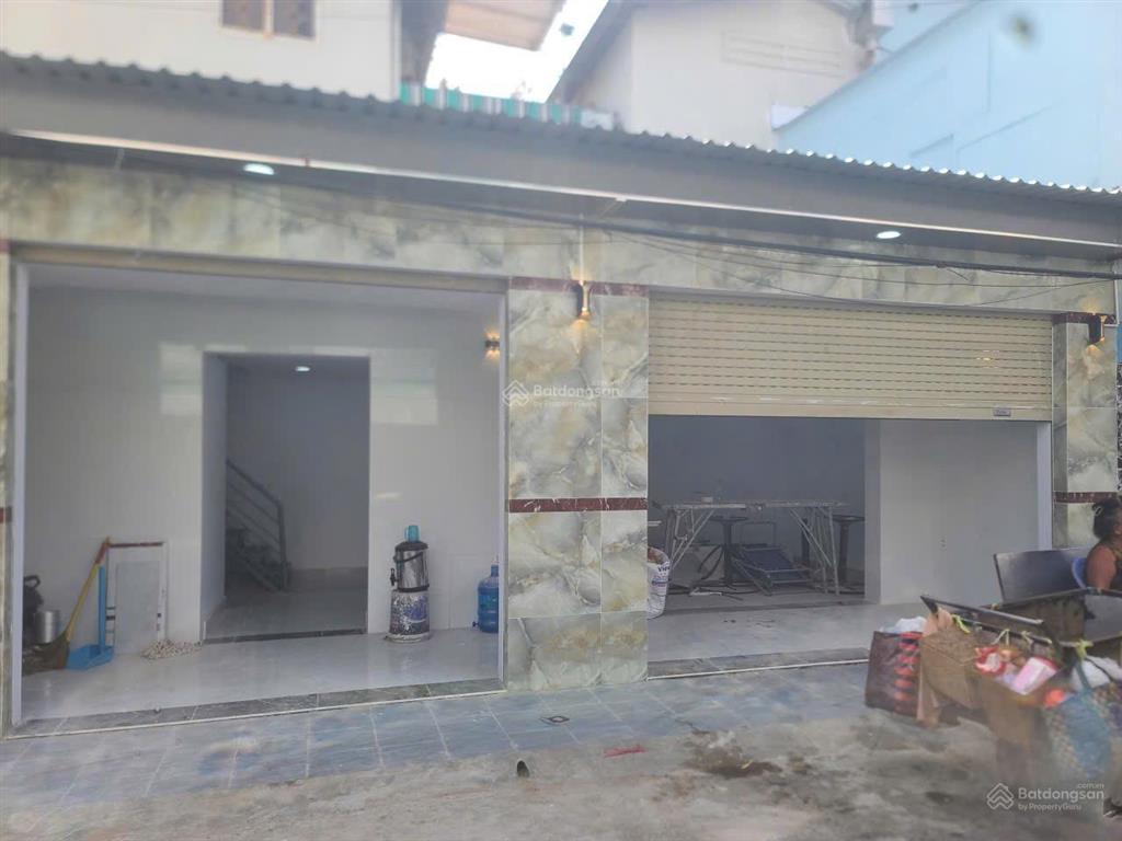 6.5 tỷ  ngang 10m  hẻm xe hơi 6m  bến vân đồn q4  nhà mới dễ cho thuê