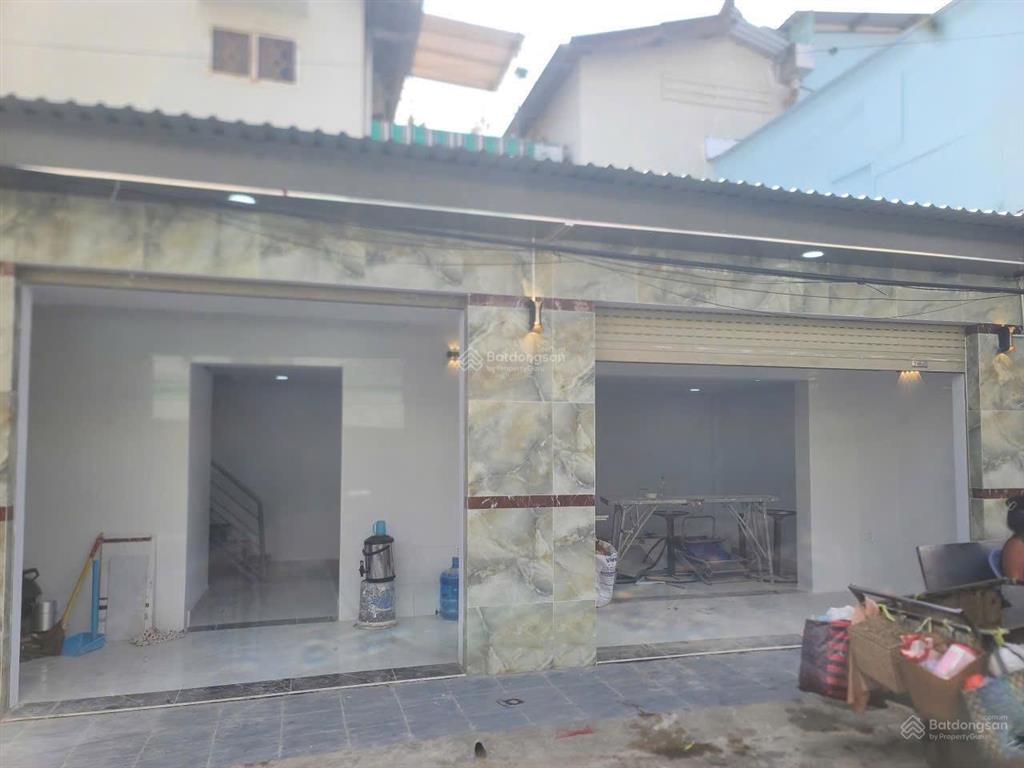 6.5 tỷ  ngang 10m  hẻm xe hơi 6m  bến vân đồn q4  nhà mới dễ cho thuê
