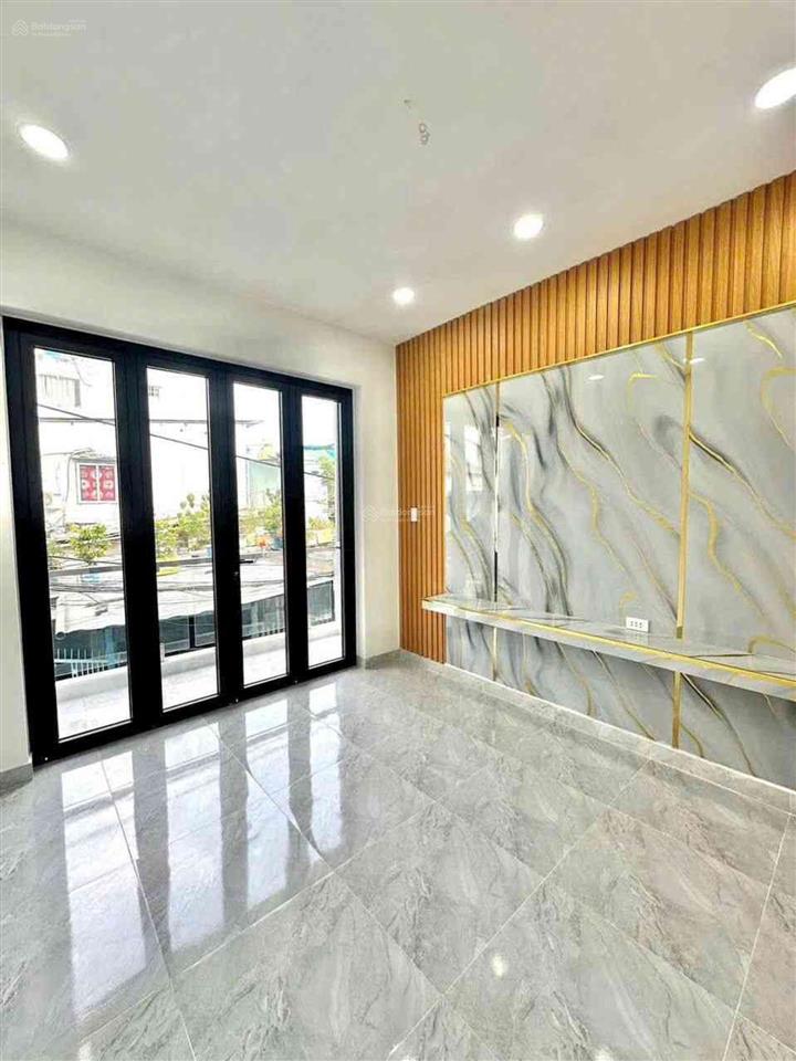 4,55 tỷ  nhà 3 tầng hoàn công  tôn thất thuyết, quận 4 giá hợp lý trong khu dân cư