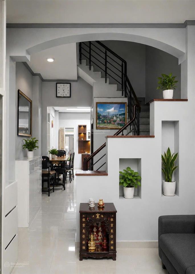 Hiếm có  đoàn văn bơ, quận 4  72m2  nhà 4 tầng gần khu ẩm thực chợ 200