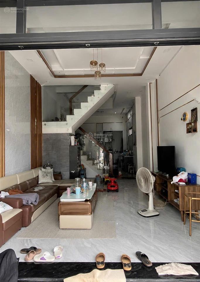 Nhà 7,2 tỷ, đoàn văn bơ, quận 4, 2 tầng, 85m² (5x18m), hẻm trước nhà 4  6m
