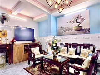Nguyễn khoái, quận 4 | 69m (4.5m x 16m) | trệt + 3 lầu, 3pn  2wc | sổ hồng riêng | hẻm rộng