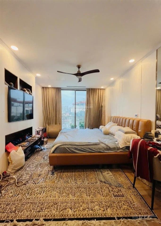 Nhà 8,2 tỷ, tôn đản, quận 4, 65m2 (ngang 4mx17), 1 trệt 1 lửng 3 lầu, 4pn  3wc, sổ hồng riêng,