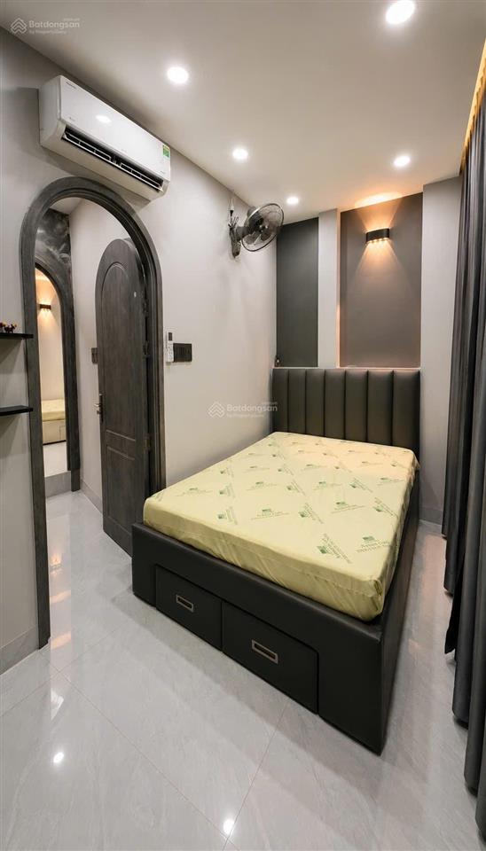 Đoàn văn bơ, quận 4 nhà góc 45m (4,2 x 10m ) 2 tầng, full nội thất cao cấp