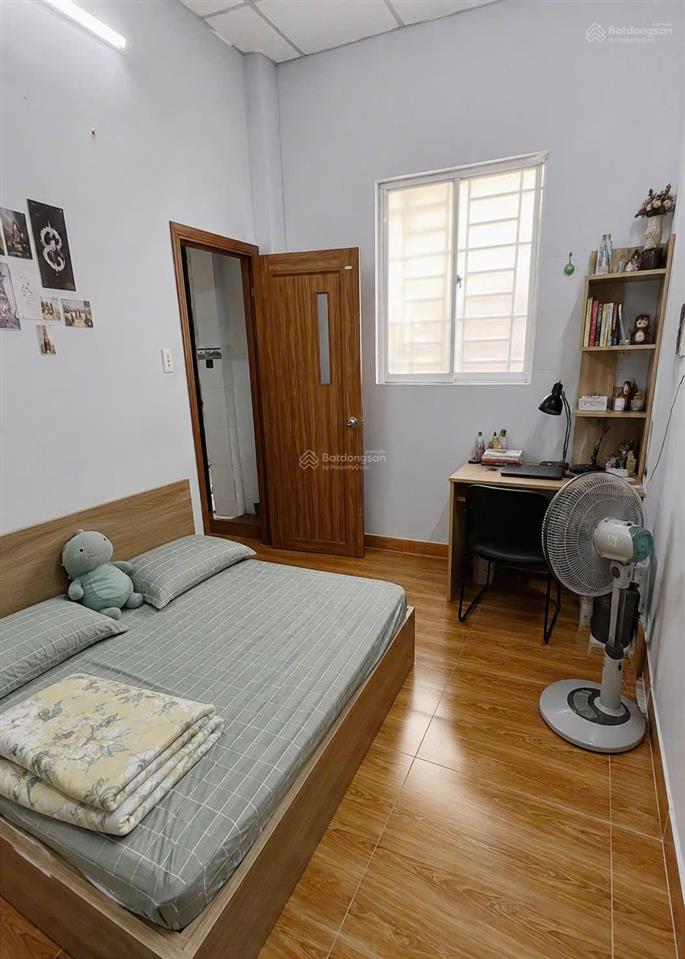 6,7 tỷ, khánh hội, quận 4, 3 tầng, 50m (3,8x12m) nở hậu 5m, cách mặt tiền 30m