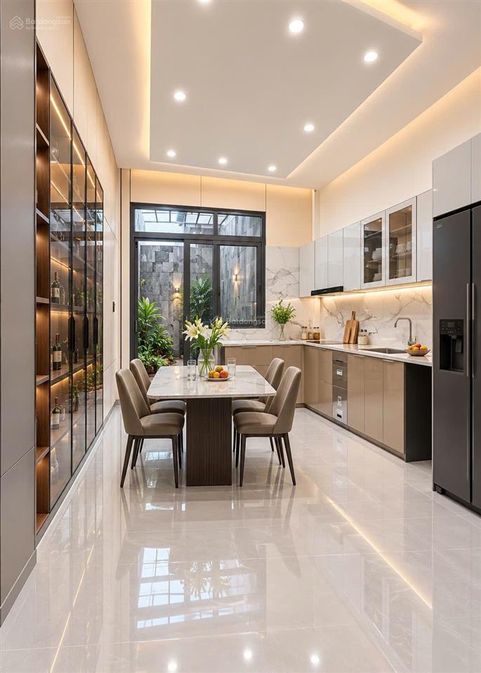 Giá 9,5 tỷ, đường số khánh hội, quận 4, nhà 4 tầng, 65m2 (4x16m), xe hơi tới nhà