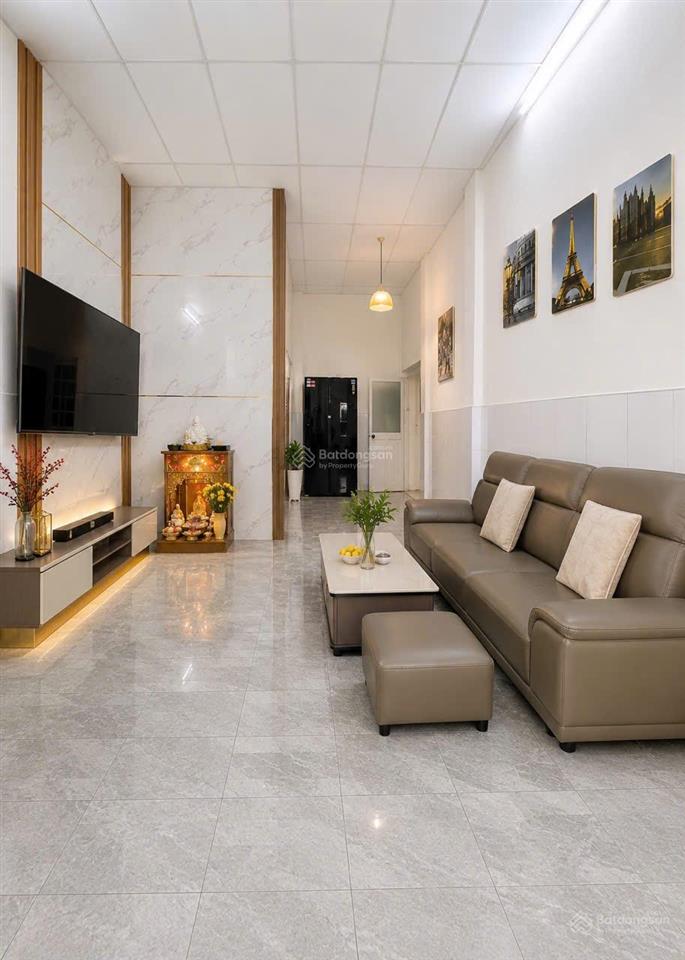 6,5 tỷ, nguyễn khoái, quận 4, 2 tầng, 60m (5,2x12m), cách mặt tiền 70m