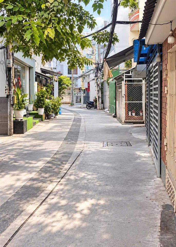 Nhà mới, nhà 8,9 tỷ, khánh hội, quận 4, 3 tầng, 40m2 (3 x 12m), hẻm 6  10m