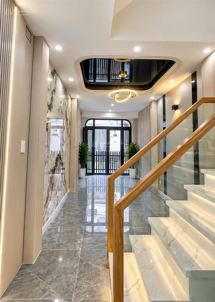 Nhà mới, nhà 8,9 tỷ, khánh hội, quận 4, 3 tầng, 40m2 (3 x 12m), hẻm 6  10m