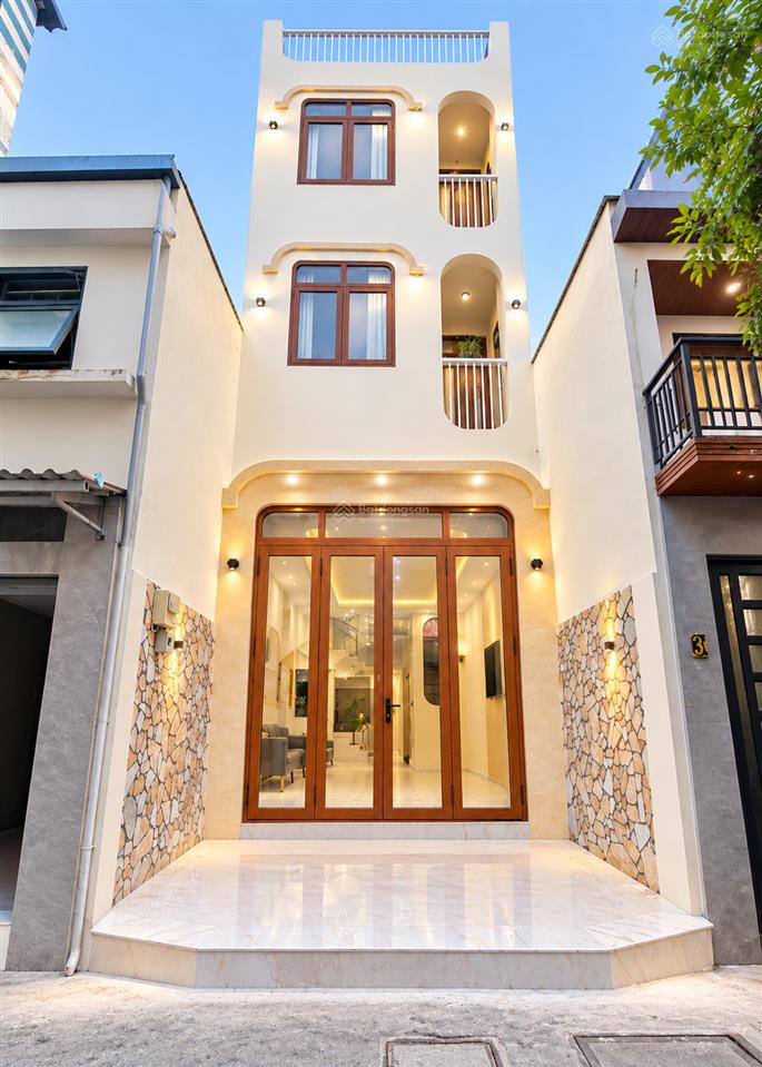 Nhà 5,5 tỷ, hoàng diệu, quận 4, 4 tầng, 35m (4,2x9m), hẻm 3 gác, cách mặt tiền tân vĩnh 150m