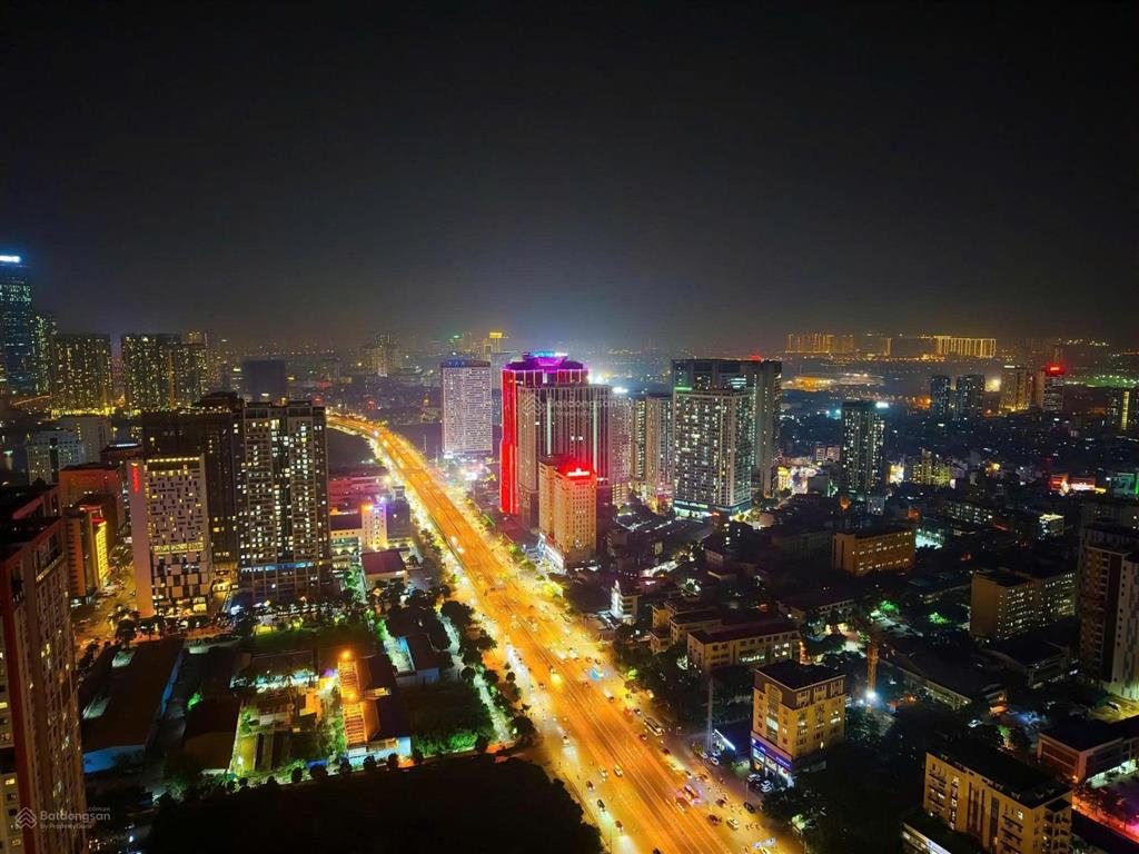 Căn hộ 6*, 3pn, rộng 117m2, hướng nam tại ngã tư xuân thủy, cầu giấy, sổ lâu dài, giá chỉ 15,6 tỷ