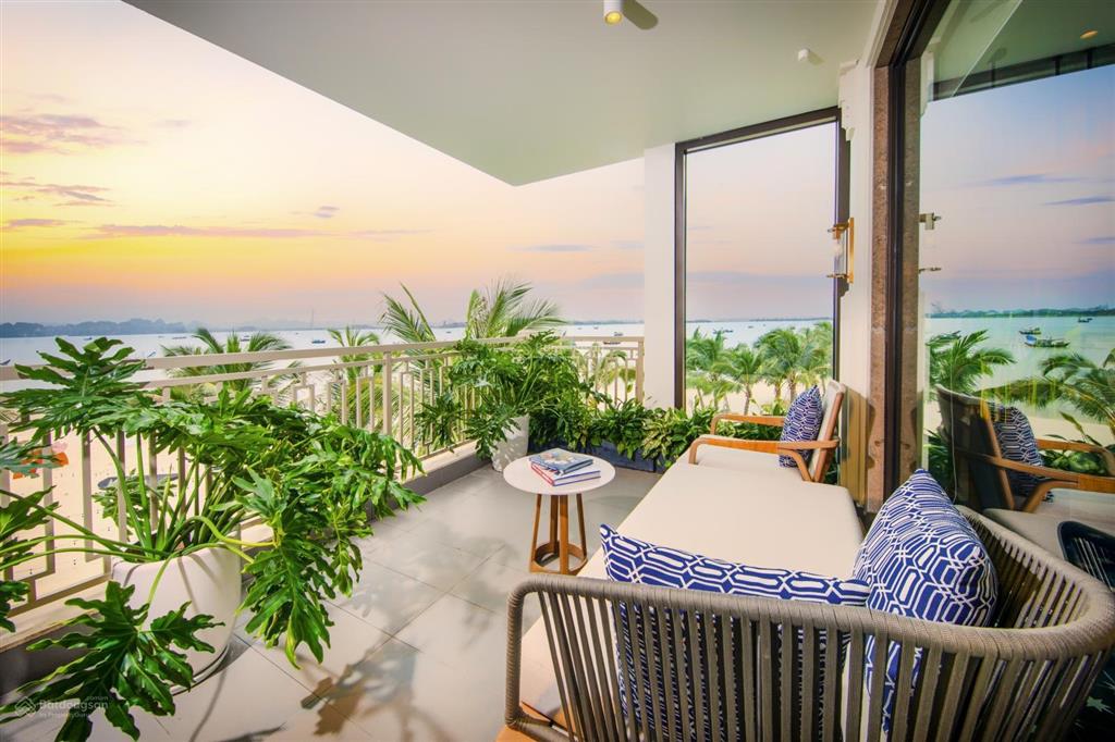 Bán dinh thự view trực diện mặt vịnh hạ long, sổ lâu dài cực hiếm, nhận nhà ngay, ưu đãi cao