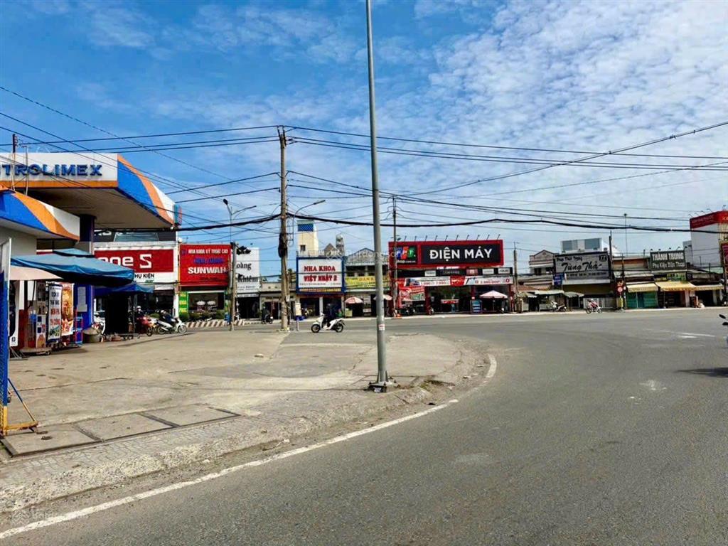 Chính chủ ngộp bán lô đất vườn cây trôm mỹ khánh 15x76m (1055m2 có sẵn 300m2 thổ)
