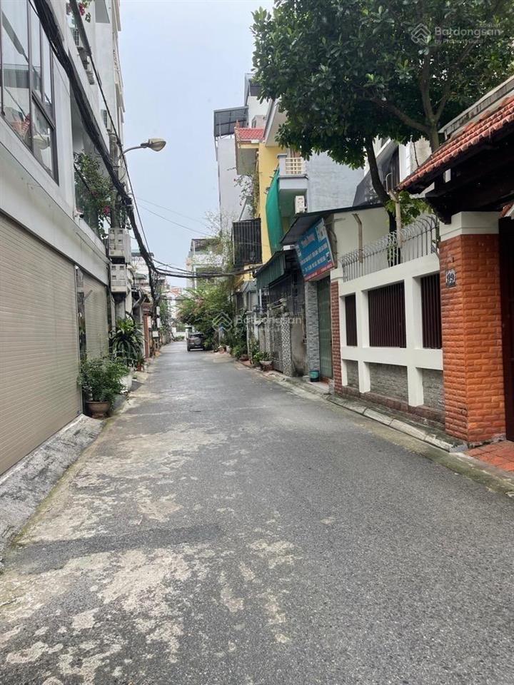 Bán đất bồ đề  vị trí hiếm  ngõ ô tô tránh  3 bước ra phố  an ninh tốt  hơn 20 tỷ