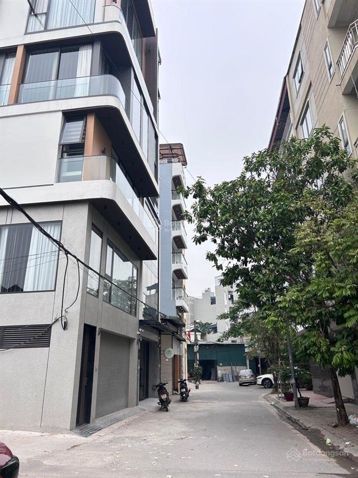 Bán nhà thạch bàn  lô góc  ôtô tránh  an ninh tốt  kinh doanh  tiện ích ngập tràn nhỉnh 16 tỷ