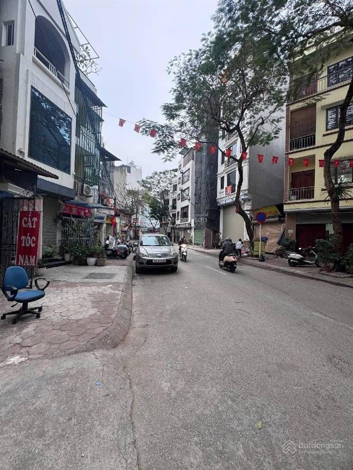 Bán đất ái mộ  trung tâm bồ đề  ko quy hoạch  ngõ thông ôtô tránh  kinh doanh  nhỉnh 18 tỷ
