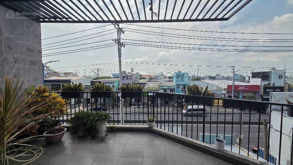 Nhà mặt tiền đặng thúc vịnh 10m x 18mdạng villa mini sát kề nội thất ngọc anh, co.op 50m