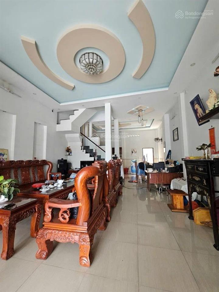 Mặt bằng 6m x 20mđang kdphạm thị giâythcs nguyễn thị nuôitô ký