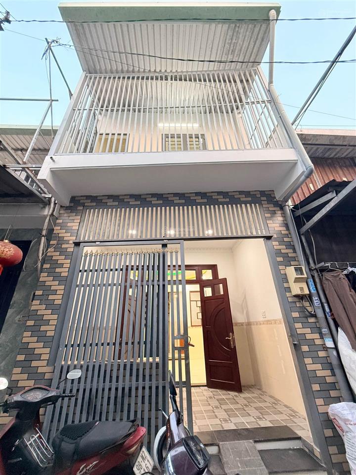 1,85 tỷ  có tin được không?nhà tp.hcm xã đông thạnh  0909 110 *** dẫn xem nhà ngay & luôn!