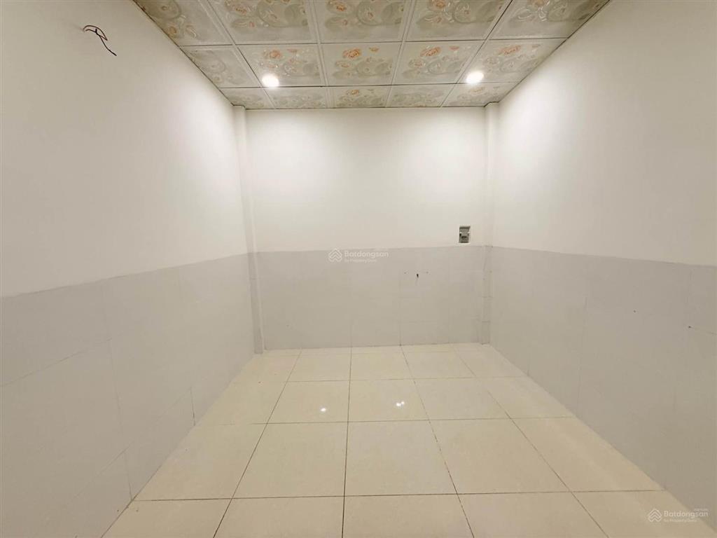 1,85 tỷ  có tin được không?nhà tp.hcm xã đông thạnh  0909 110 *** dẫn xem nhà ngay & luôn!