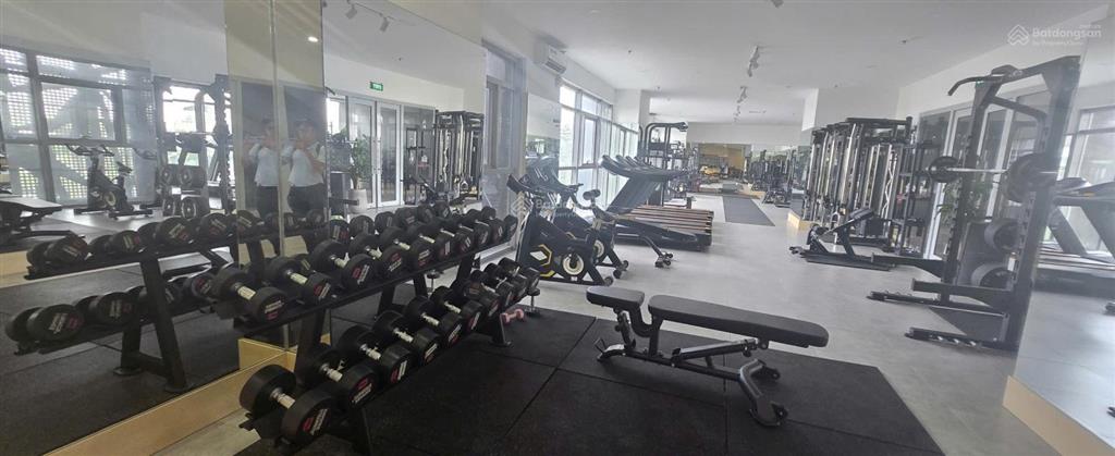 Cần bán căn hộ giá rẻ, view đẹp khu phức hợp happy one central