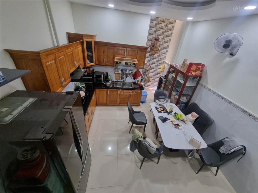 Bán nhà 5,4m x 15m mặt tiền đ.lê lợi, hóc môn5,5 tỷ