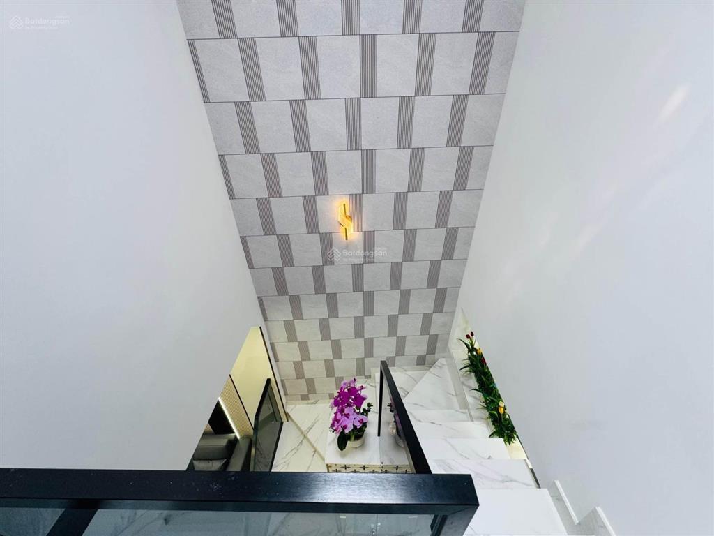 Bán nhà 5m x 16m trệt lửng đ.lê lợi hóc môn  3,1 tỷ
