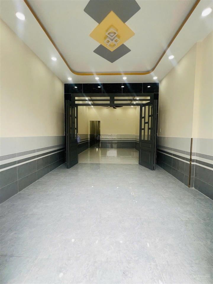 Bán nhà 6m x 16m, mt lý thường kiệt hóc môn  3,9 tỷ