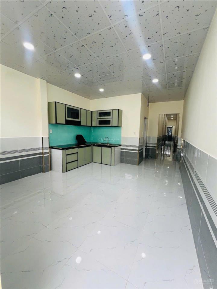 Bán nhà 6m x 16m, mt lý thường kiệt hóc môn  3,9 tỷ