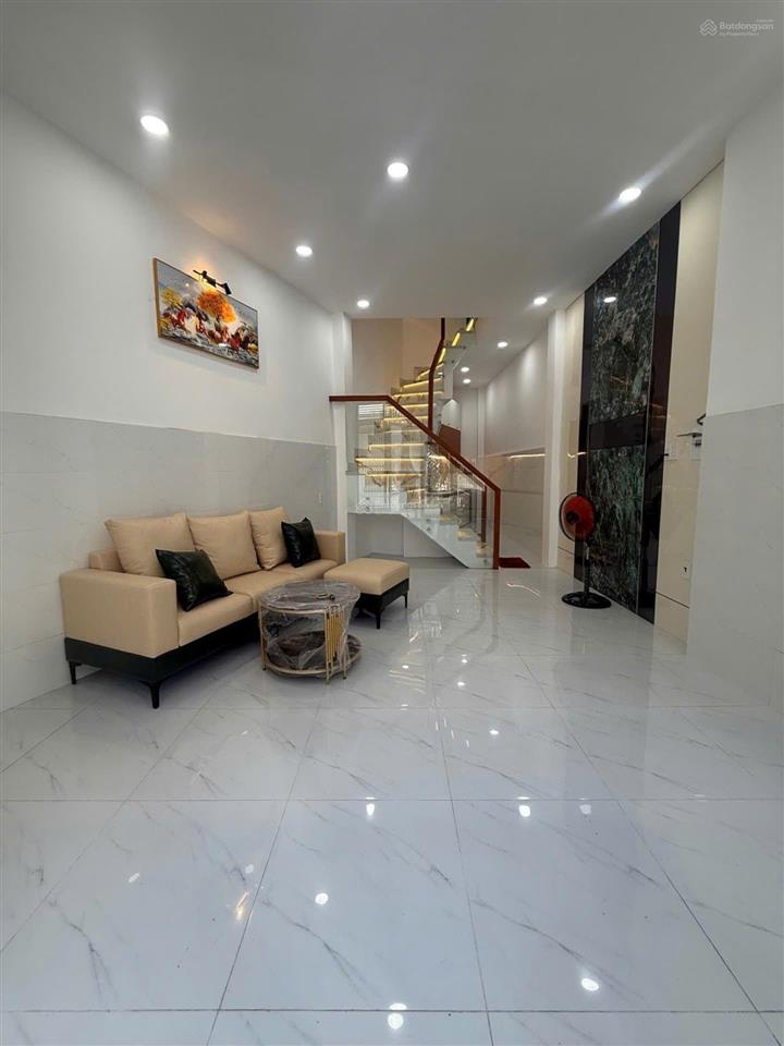 Bán nhà 4mx13m 3 tầng huỳnh thị hai  4,59 tỷ