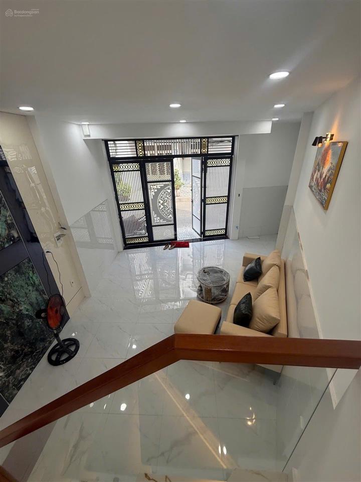 Bán nhà 4mx13m 3 tầng huỳnh thị hai  4,59 tỷ