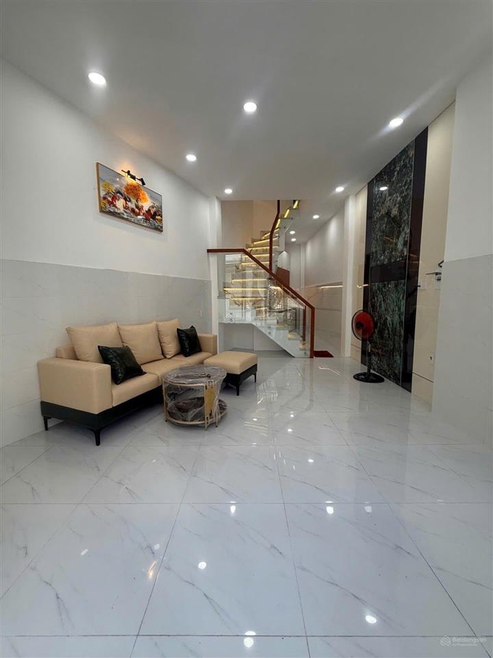 Bán nhà 4mx13m 3 tầng huỳnh thị hai  4,59 tỷ
