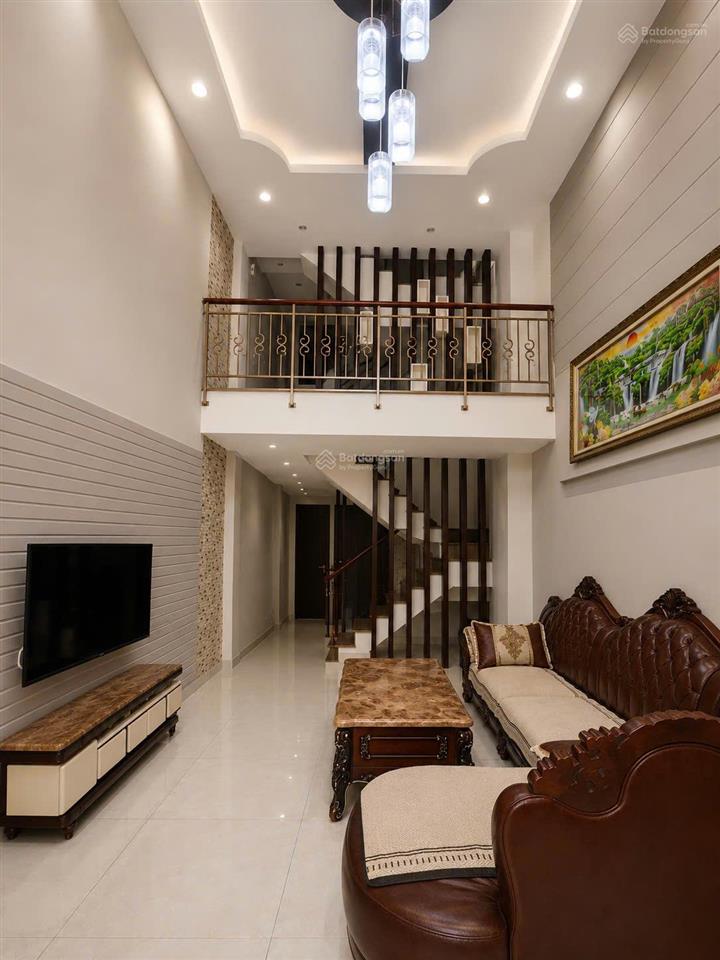 Cần bán nhà trương thị hoa 4,5m x 15m 4 tầng  4,9 tỷ