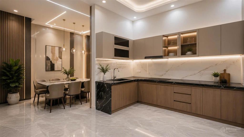 Bán nhà 4mx20m, 5 tầng hxh cách trần thị năm 50m  5,49 tỷ