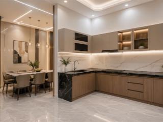 Bán nhà 4mx20m, 5 tầng hxh cách trần thị năm 50m  5,49 tỷ
