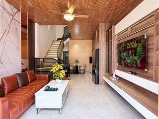 Nhà 3 tầng mới đẹp kiệt ô tô bàu năng 11 thông tứ hướng gần hoàng thị loan