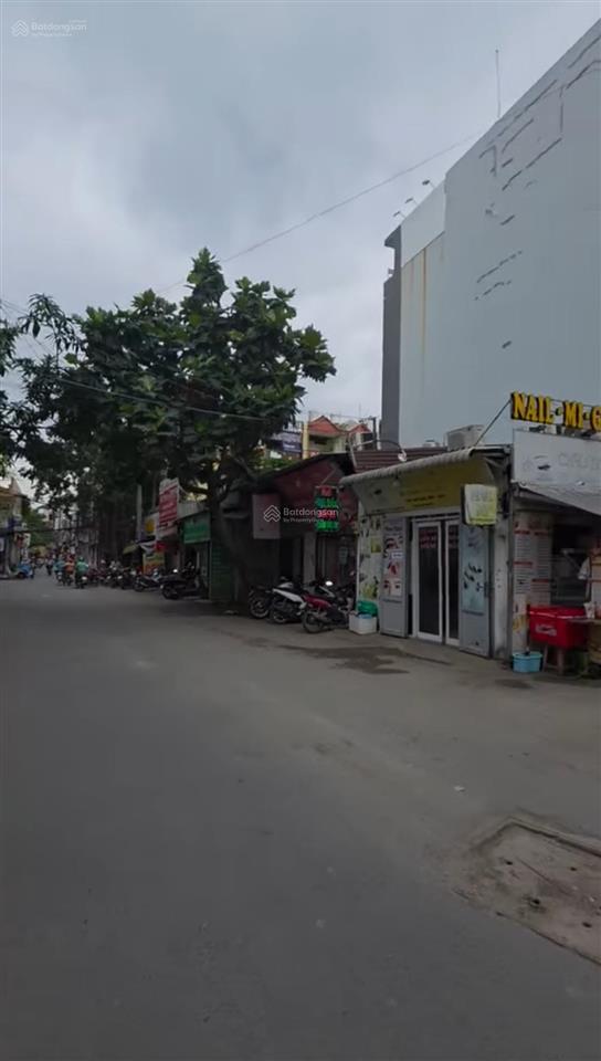 Nhà hẻm nhựa thông huỳnh thị hai dt 4x20m đúc lững rộng