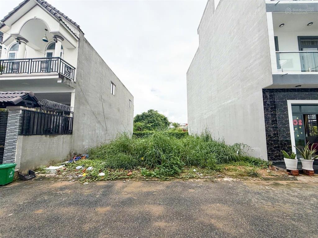 Bán lô đất (dt 80m2  ngang 5m) shr thổ cư 100%  kdc hoàng minh chánh p. hoá an. giá chỉ 2,99 tỷ