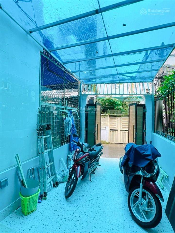 Siêu mẫu chân dài 30m  hẻm ô tô thông  ngay công viên phú nhuận