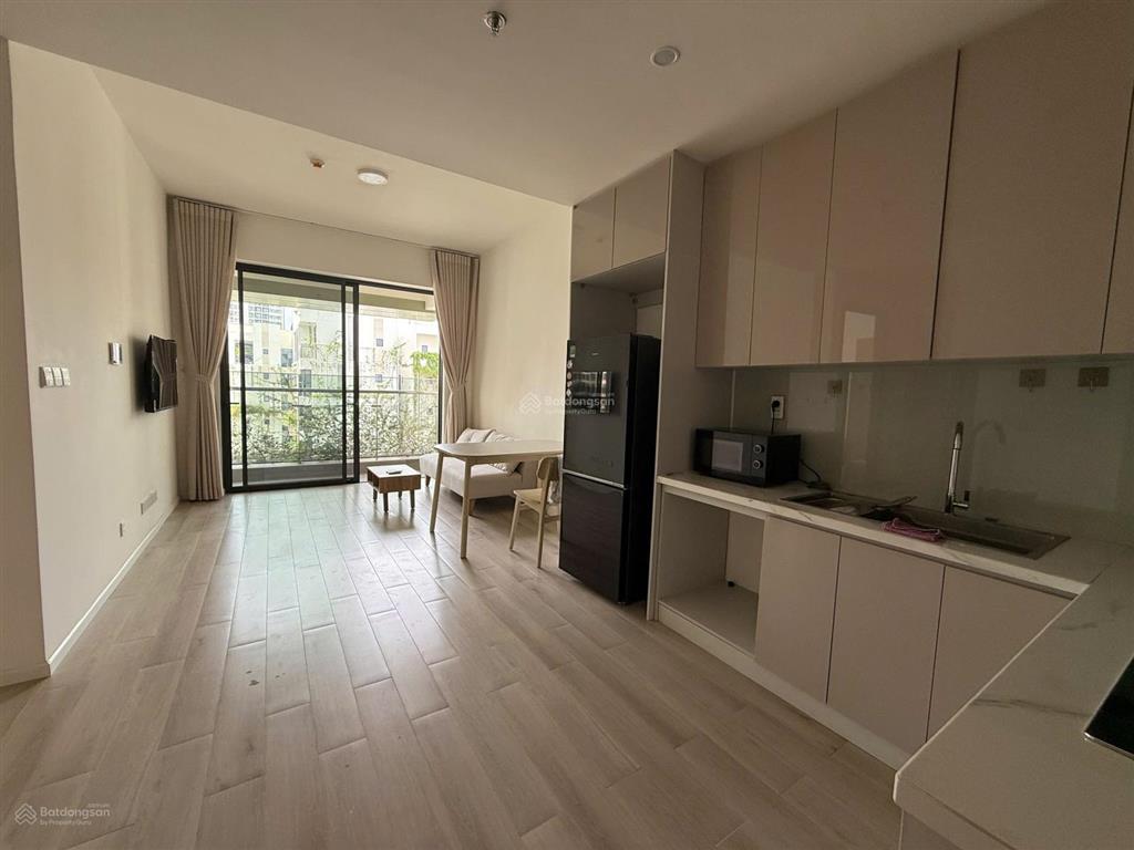 2pn lumiere boulevard  full nội thất, nhà trống vào ở ngay, chỉ 3,5 tỷ bao thuế phí