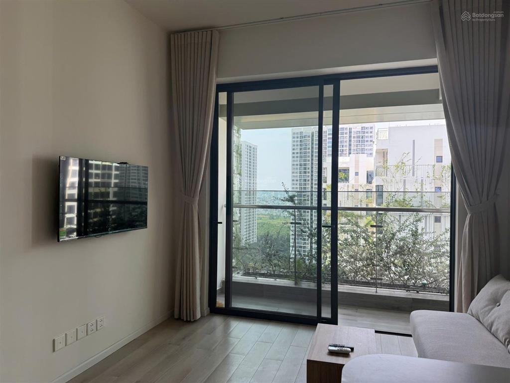 2pn lumiere boulevard  full nội thất, nhà trống vào ở ngay, chỉ 3,5 tỷ bao thuế phí