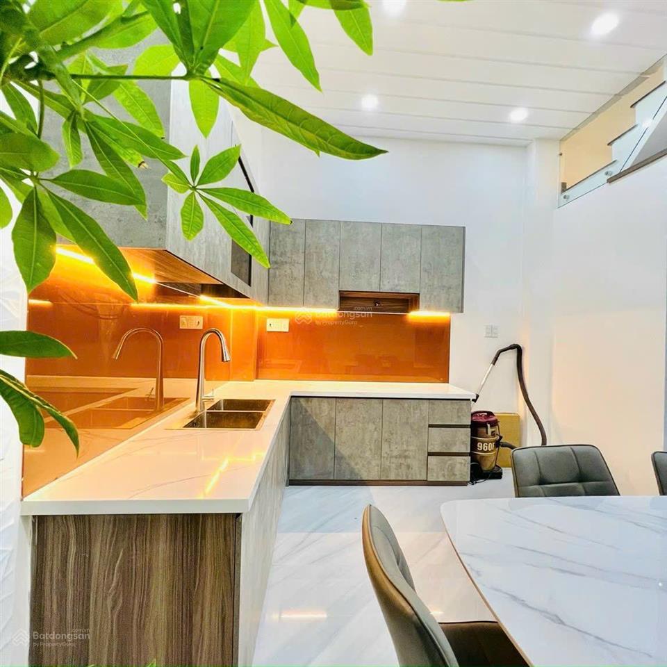 Bán nhà riêng chính chủ tại gò vấp,diện tích sử dụng 5.93m2,diện tích công nhận 42m2,hẻm xe hơi.