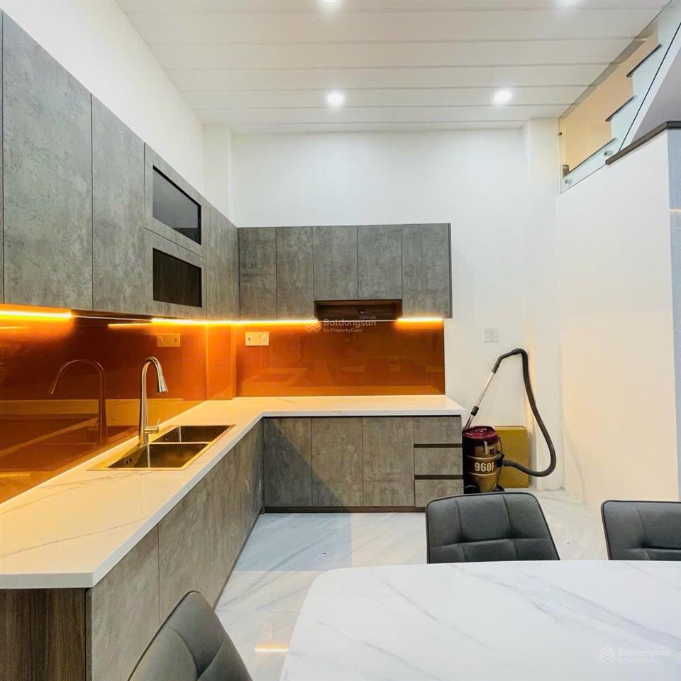 Bán nhà riêng chính chủ tại gò vấp,diện tích sử dụng 5.93m2,diện tích công nhận 42m2,hẻm xe hơi.