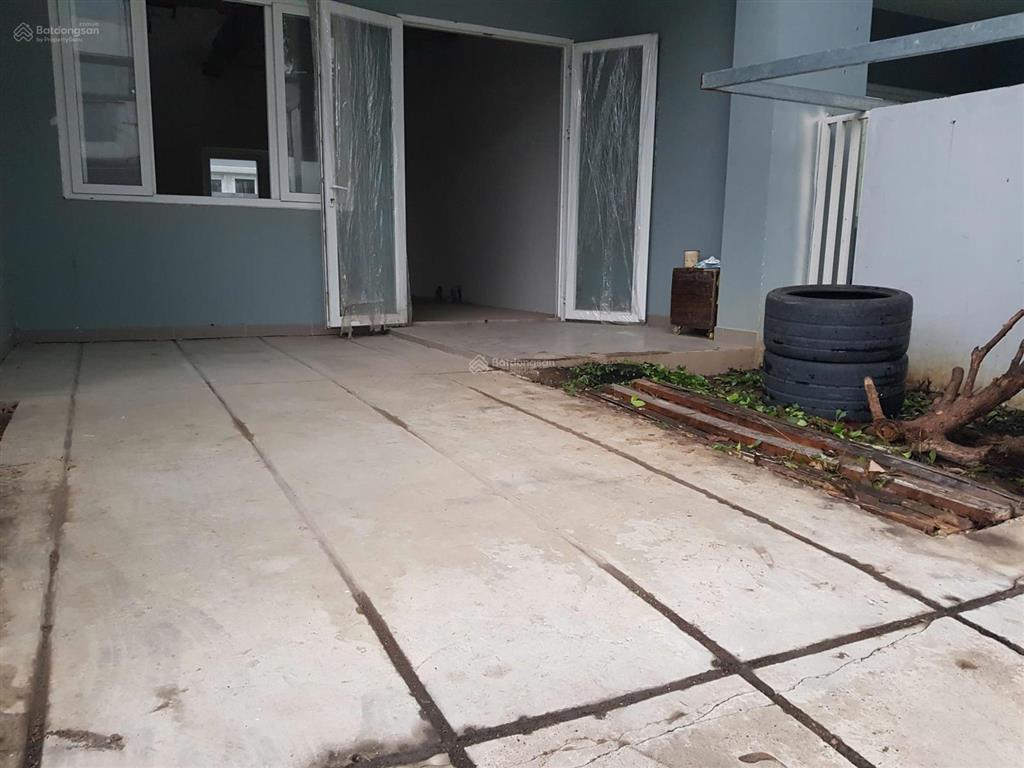 Chính chủ  nhà phố mega village 5x15m  nhà thô  kế căn góc  ngay chốt bảo vệ  đường 12m